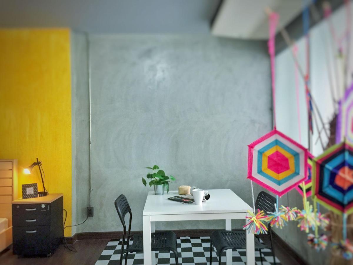 Hostel Five Stars Ratchada 19 Bangkok Zewnętrze zdjęcie