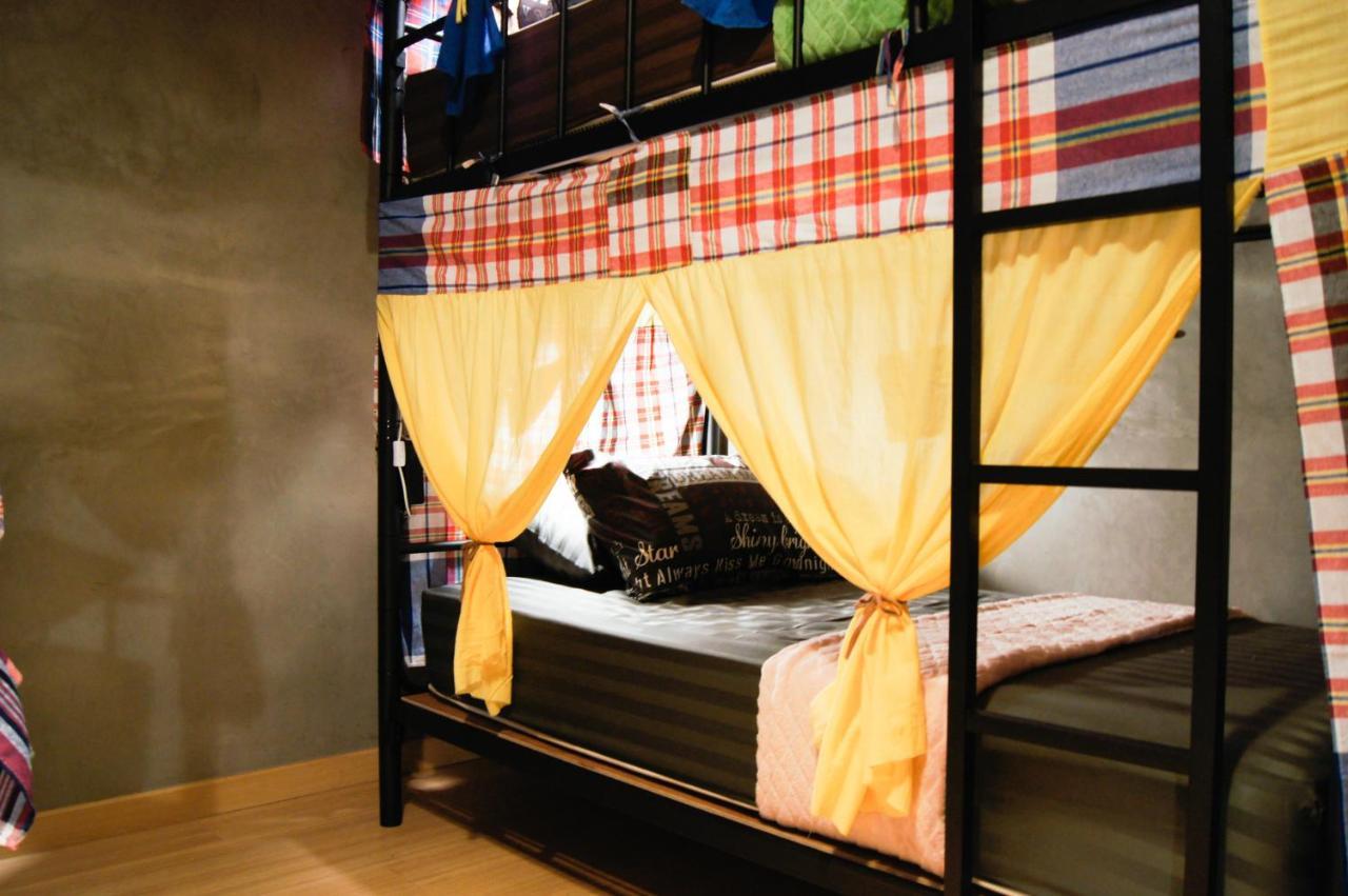 Hostel Five Stars Ratchada 19 Bangkok Zewnętrze zdjęcie