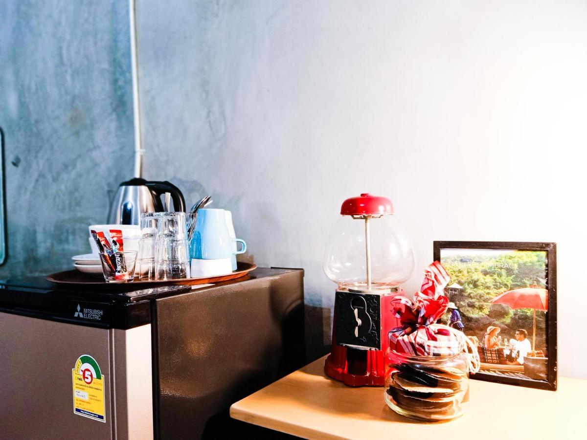 Hostel Five Stars Ratchada 19 Bangkok Zewnętrze zdjęcie