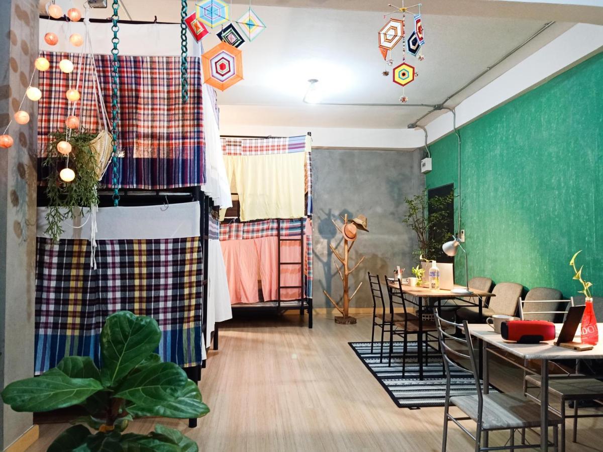 Hostel Five Stars Ratchada 19 Bangkok Zewnętrze zdjęcie